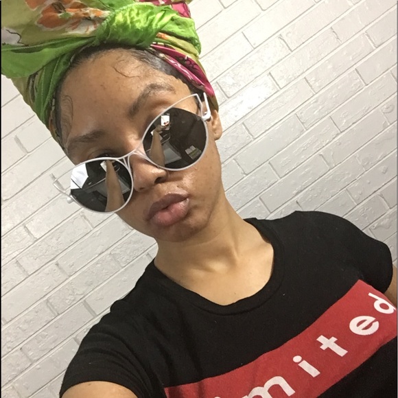 🔌 SOLD OUT TOPFOXX Caty Shades - Picture 3 of 8